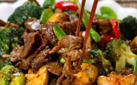 Why Chinese Food Always Tastes Better At A Restaurant
